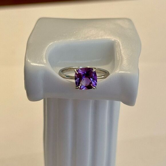 Genuine Cushion Cut Amethyst 2 ct Solitaire Sterling Silver Ring New - Picture 1 of 5